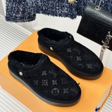 Louis Vuitton Low Shoes